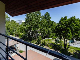 Duplex cu 3 nivele centrul sectorului botanica, cartier de lux str. cuza voda foto 17