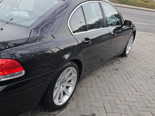 BMW 7 Series foto 4