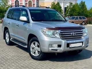 Toyota Land Cruiser foto 1