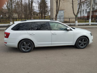 Skoda Octavia foto 4