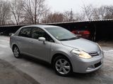 Nissan Tiida foto 4