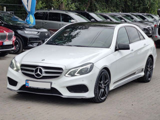 Mercedes E-Class foto 1