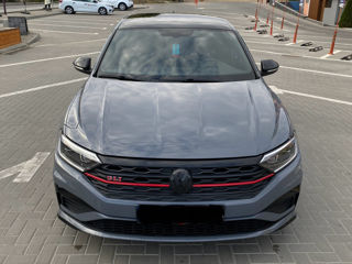 Volkswagen Jetta foto 1