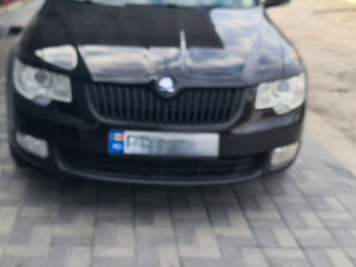 Skoda Superb foto 2