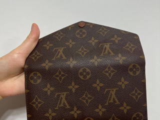 Louis Vuitton foto 3