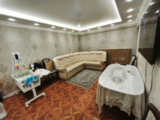 Ap. 3 cam., 74 м², 1/5 et.