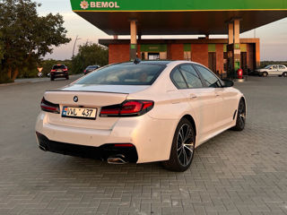 BMW 5 Series foto 2