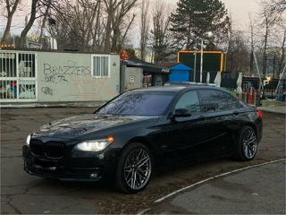 BMW 7 Series foto 2