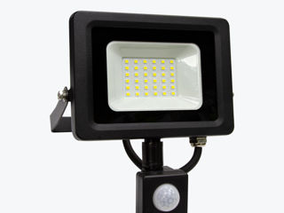 Светильники LED с датчиком движения, прожектора с датчиком движения, panlight, светильники с датчико foto 13