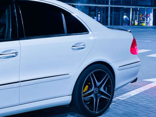 Mercedes E-Class foto 5