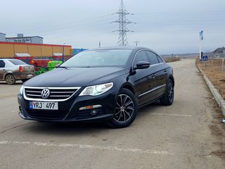 Volkswagen Passat CC foto 1