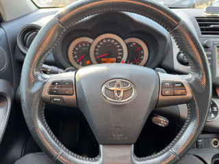 Toyota Rav 4 foto 11