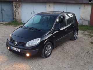 Renault Scenic foto 2