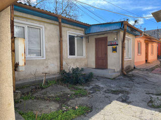 Camere separate (130m2) de inchiriat intr-o cladire de birouri, in centru, str. A. Sciusev- B.Bodoni