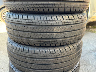 215/60 R17C Continental Noi 2024