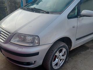 Volkswagen Sharan foto 2