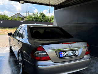 Mercedes E-Class foto 7