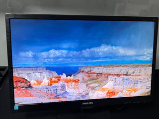 Philips 22 inch cu HDMI FullHD 1920x1080 foto 3