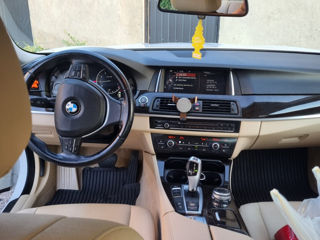 BMW 5 Series foto 3