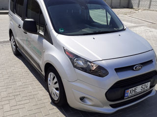 Ford Tourneo Connect foto 2