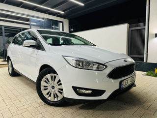 Ford Focus foto 1