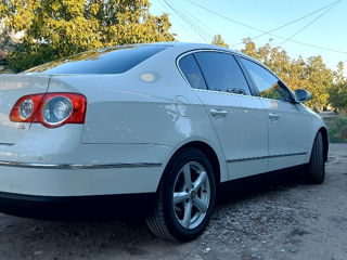 Volkswagen Passat foto 9