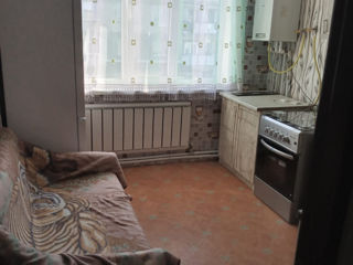 Apartament cu 1 cameră, 40 m², Centru, Florești