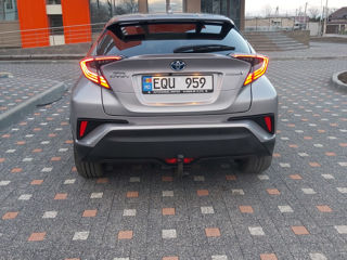 Toyota C-HR foto 4