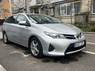 Toyota Auris foto 2