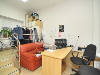 Oficiu în Centru, euroreparație, str. Armenească, 2200 € ! foto 2