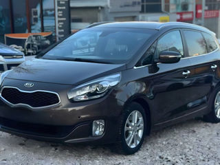 KIA Carens foto 3