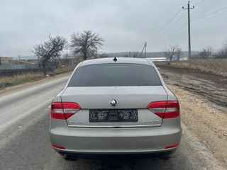 Skoda Superb foto 7