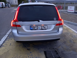 Volvo V70 foto 8