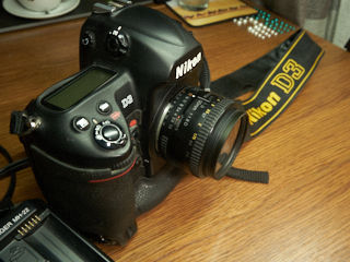 Nikon D3 + Nikkor 50mm 1.8D + încărcător + 2 baterii + 32Gb Compact Flash. foto 2