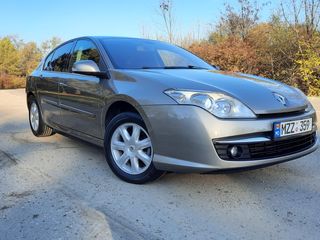 Renault Laguna foto 2