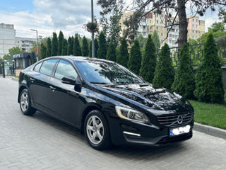 Volvo S60 foto 2