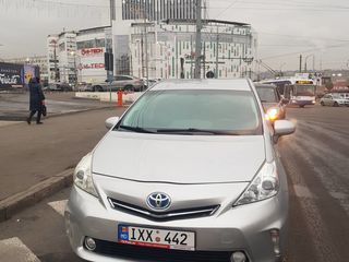 Toyota Prius + foto 3