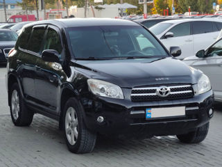 Toyota Rav 4 foto 4