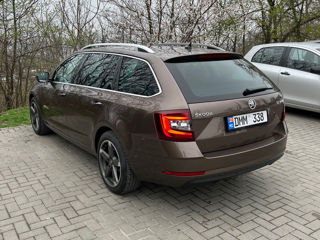 Skoda Octavia foto 3