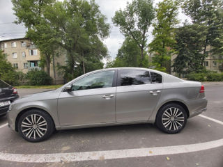 Volkswagen Passat foto 2