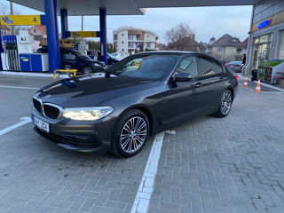 BMW 5 Series foto 1