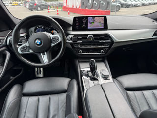 BMW 5 Series foto 9