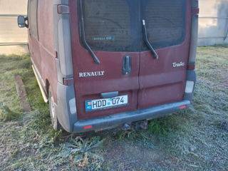 Renault Trafic foto 2