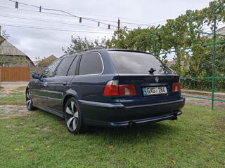 BMW 5 Series foto 5