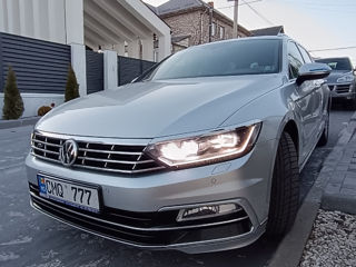 Volkswagen Passat foto 2