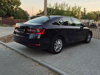 Skoda Superb foto 4