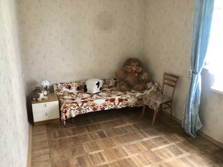 In chirie  apartament cu 2 odai, Riscanovca str.M.Costin linga Park.Pret 180 euro. foto 4