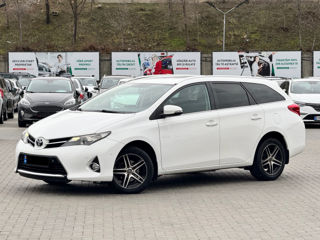 Toyota Auris foto 3