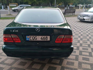 Mercedes E-Class foto 3