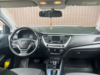 Hyundai Accent foto 7